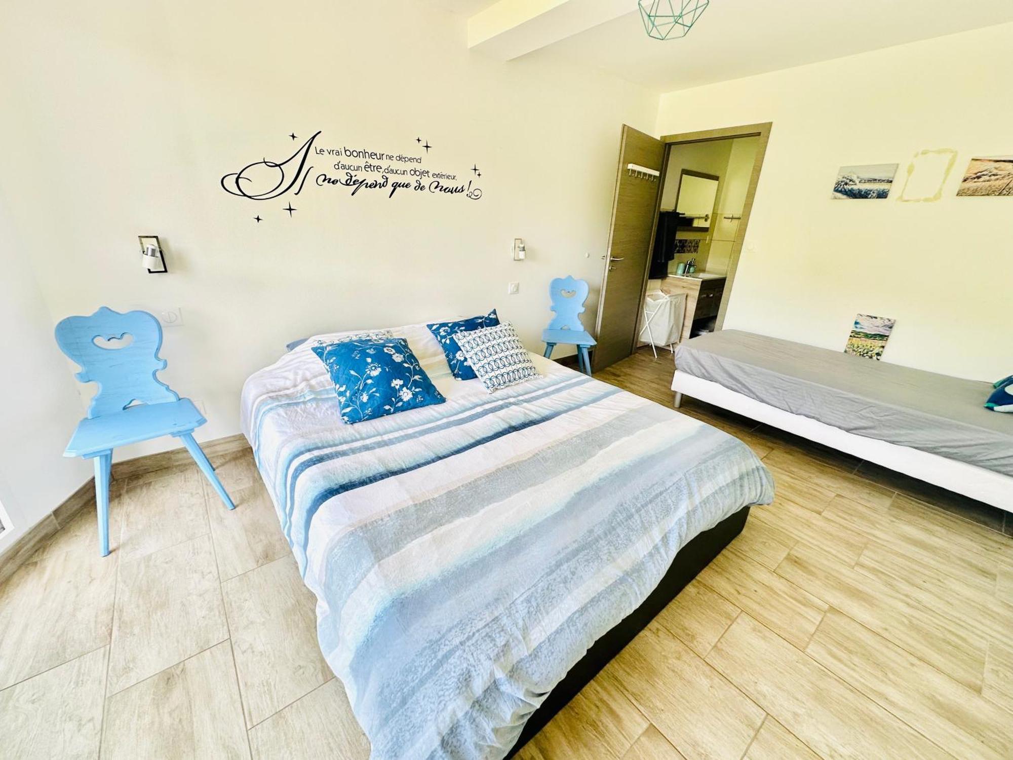 Janea Big Blue House Apartment Reichsfeld ภายนอก รูปภาพ