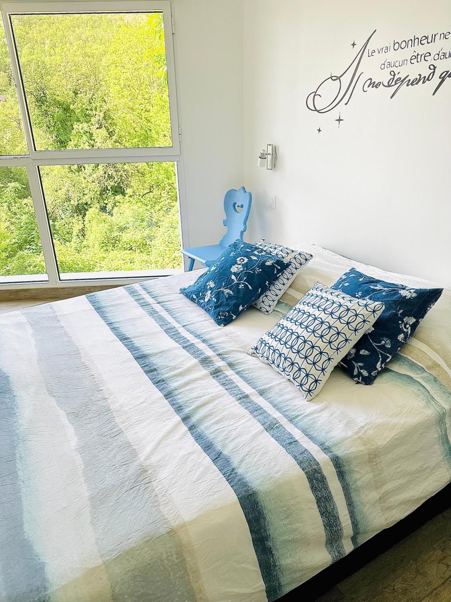 Janea Big Blue House Apartment Reichsfeld ภายนอก รูปภาพ