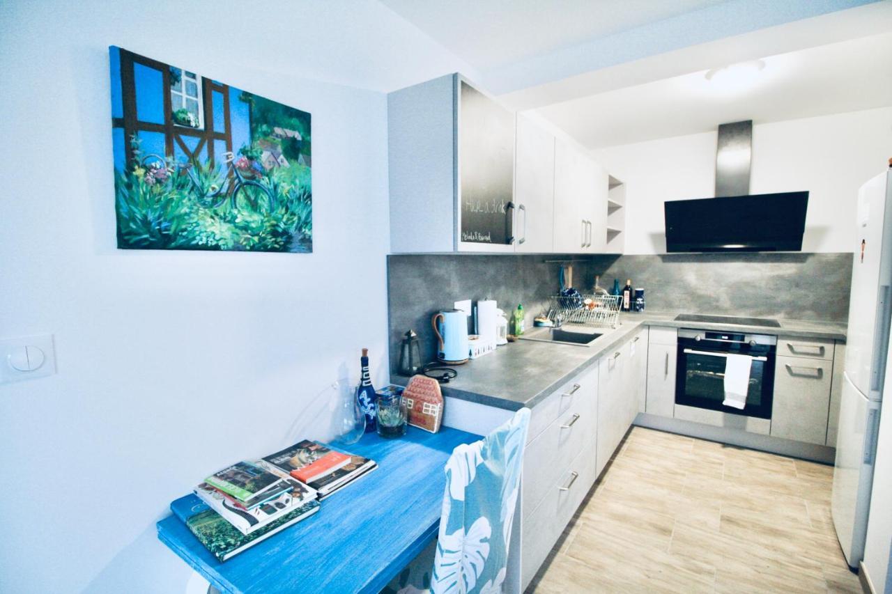 Janea Big Blue House Apartment Reichsfeld ภายนอก รูปภาพ